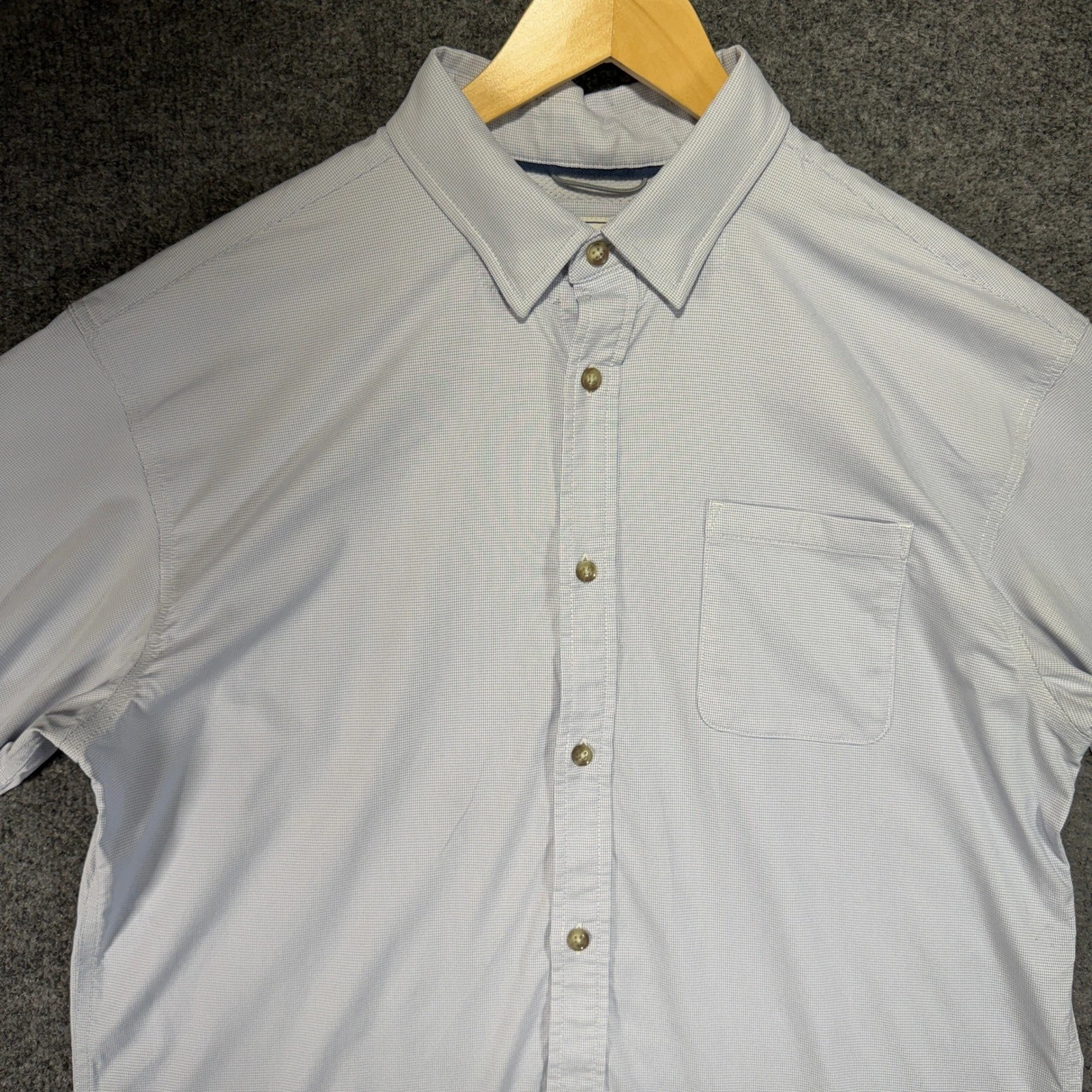 Poncho Regular Fit Button Down Shirt Mens Medium Blue Micro Check Short Sleeve
Opens in a new window
