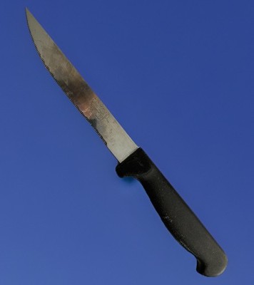 Diamond Cut Steak Knife Serrated 4.5 Blade Stainless Steel Black Plastic Handle