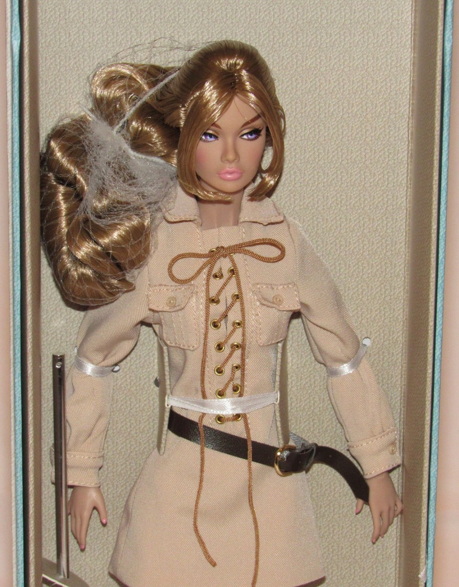 Outback Walkabout Poppy Parker Model Traveler #77200 NRFB