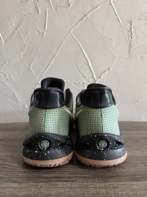 Nike Kyrie 4 PE Low EYBL Academy Men display picture 3