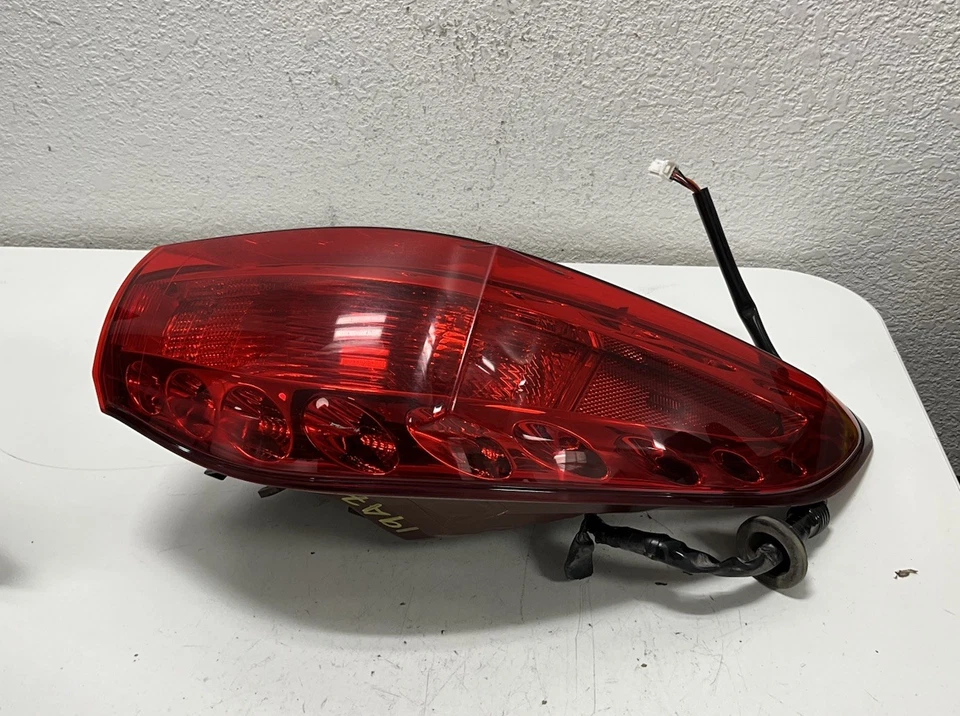 2011 INFINITI FX35 правая пассажирская сторона внешний светодиодный задний фонарь 265501CA0A OEM - Изображение 2 из 4