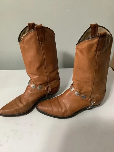 Cowgirl Boots Tan Leather & Silver Conchos