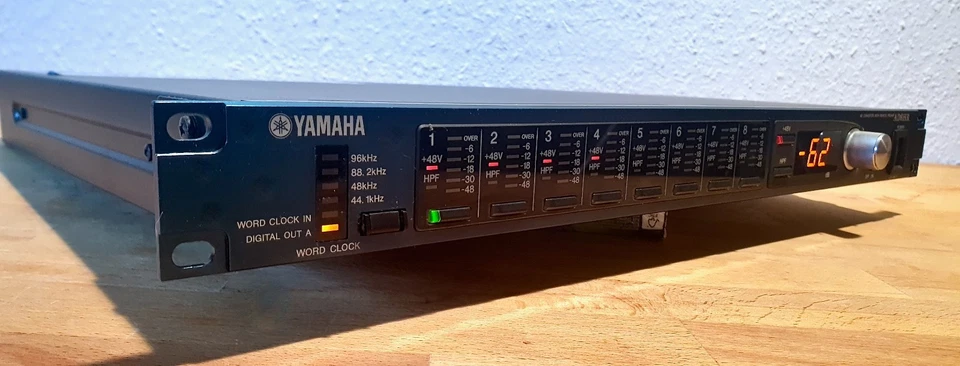 Yamaha AD8HR 8-Ch. 24-bit/96kHz A/D converter w/ remote mic preamps AES/EBU - Bild 3 von 4