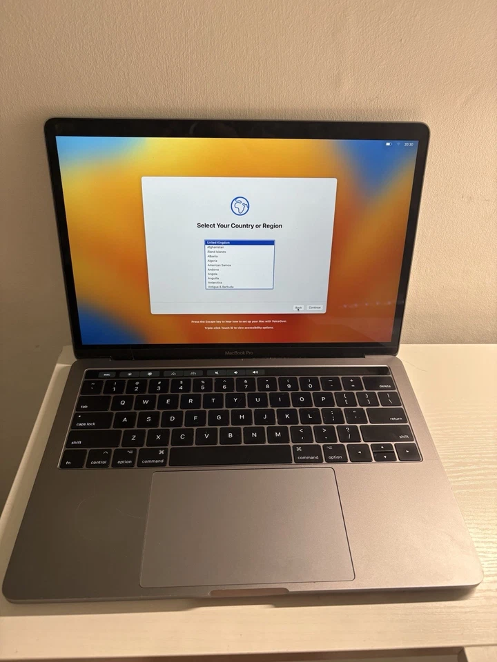 Apple MacBook Pro 13" 2017 · i7 · 16GB · 512GB, photo 2 of 5