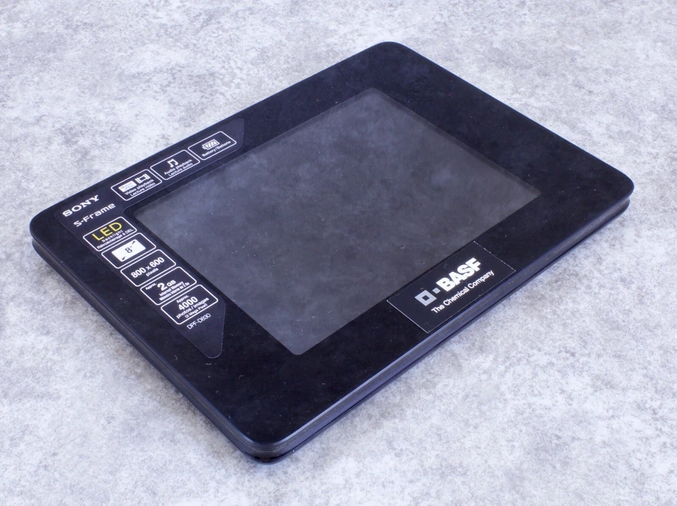 Sony Digital DPF-D830 8" LED Backlit Digital Photo Frame  - Image 3 of 4