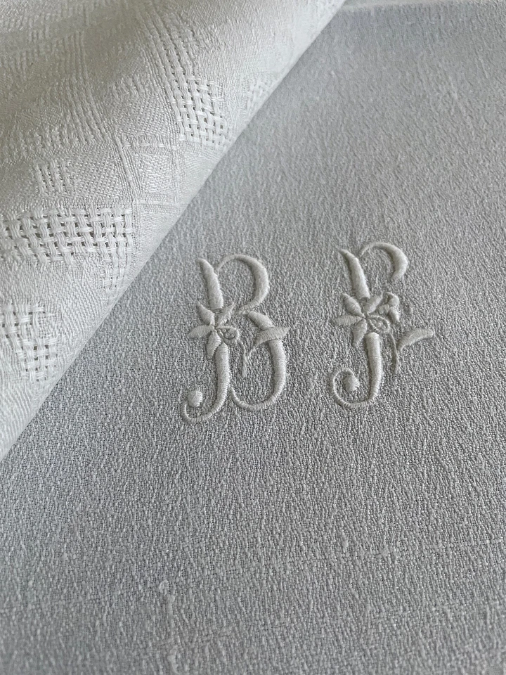 18 serviettes de table anciennes Lin granité damassé -BP- brodé main Réf-2140 - Photo 2/4