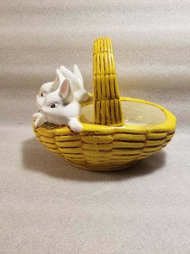 Vintage Atlantic Mold Ceramic Basket with 3 Bunnies Easter Spring Handpainted - Picture 3 of 6