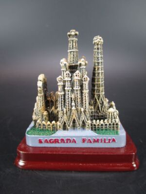 Barcelona Sagrada Familia Kirche Gaudi Spanien Poly Modell Espana,7 cm,Neu !