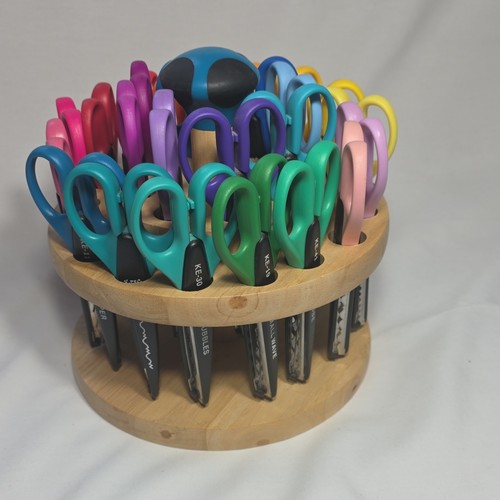 Kraft Edgers 24 Pc Decorative Craft Scissors Set Rotating Wooden Carousel Stand