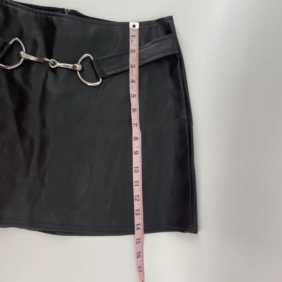 Xoxo Vegan Leather Mini Skirt Size 11 Black Vintage Y2K Goth Grunge Metal Punk - Image 4 of 4