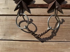 USED REINSMAN LOOSE O RING TWISTED WIRE SNAFFLE BIT WESTERN 5"