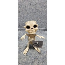 Halloween 2025 Moveable White  Black Plastic Skull