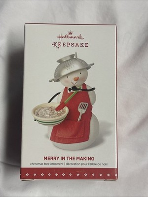 2015 Hallmark Keepsake Ornament ~ Limited Edition ~ ''Merry in the Making'' New