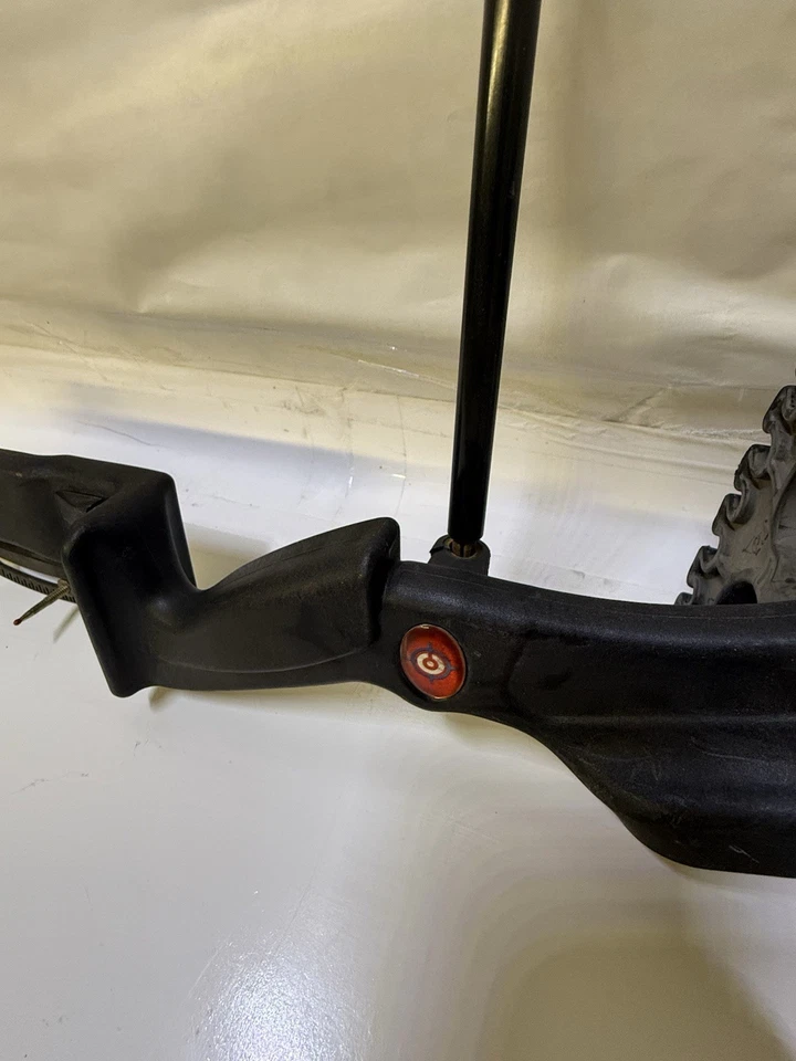 Crosman Elkhorn Pre-teen Compound Bow - Image 2 of 4