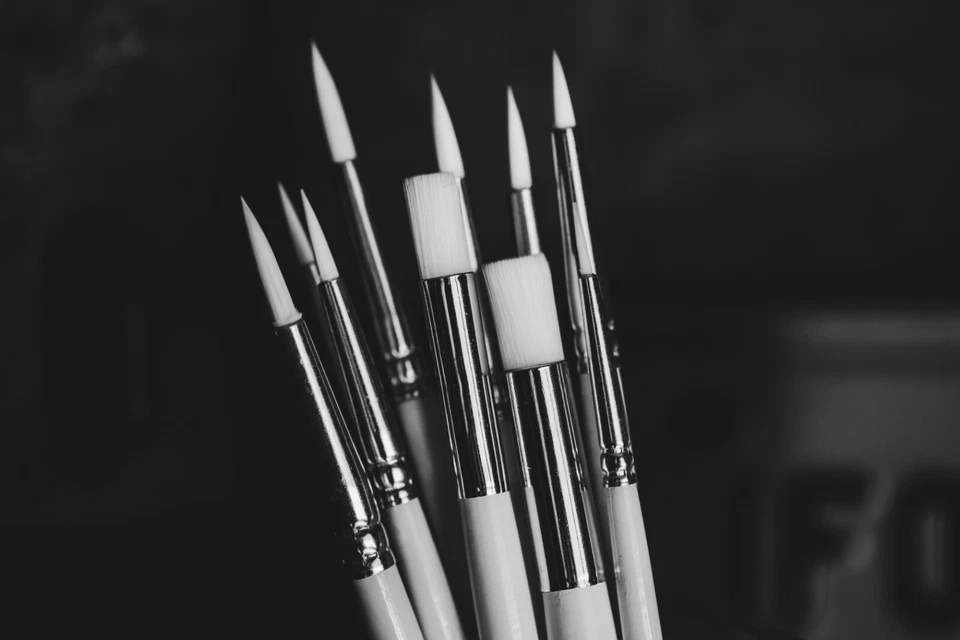 Juego de 8 pinceles de pintura en miniatura Ghost con detalles y 3 pinceles secos Foto 2 de 4