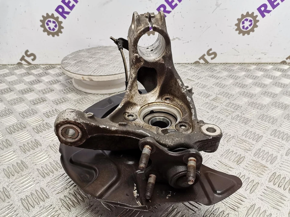 Conjunto de buje Volkswagen Golf GTI LH Reino Unido pasajero gasolina 19-24 MK8 5WA407257A Foto 2 de 4