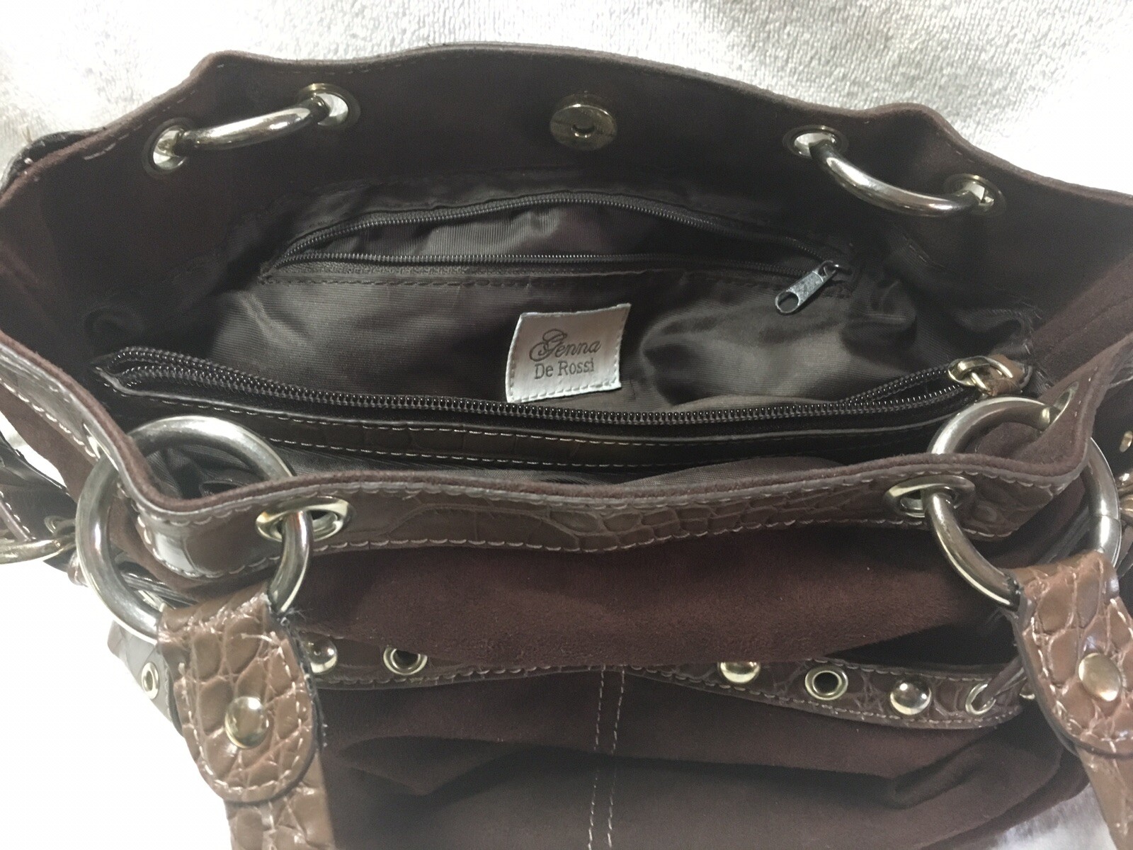 Genna Shoulder Bag | Black Pebble