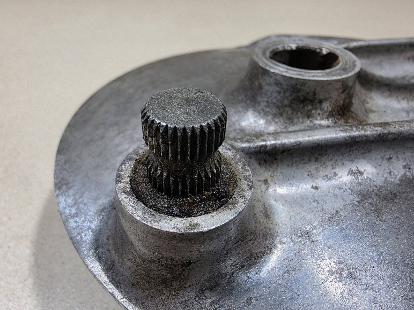 1972 Honda CL 175 CL175 Rear Brake Drum Hub Plate Shoes #825.2-54