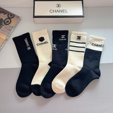 5 Pairs Women Crew Socks Gift Box Black White Mixed Print Cotton Socks