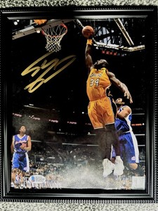 Shaquille O'Neal 8×10 signed photoAuthentication: Beckett Witnessed
