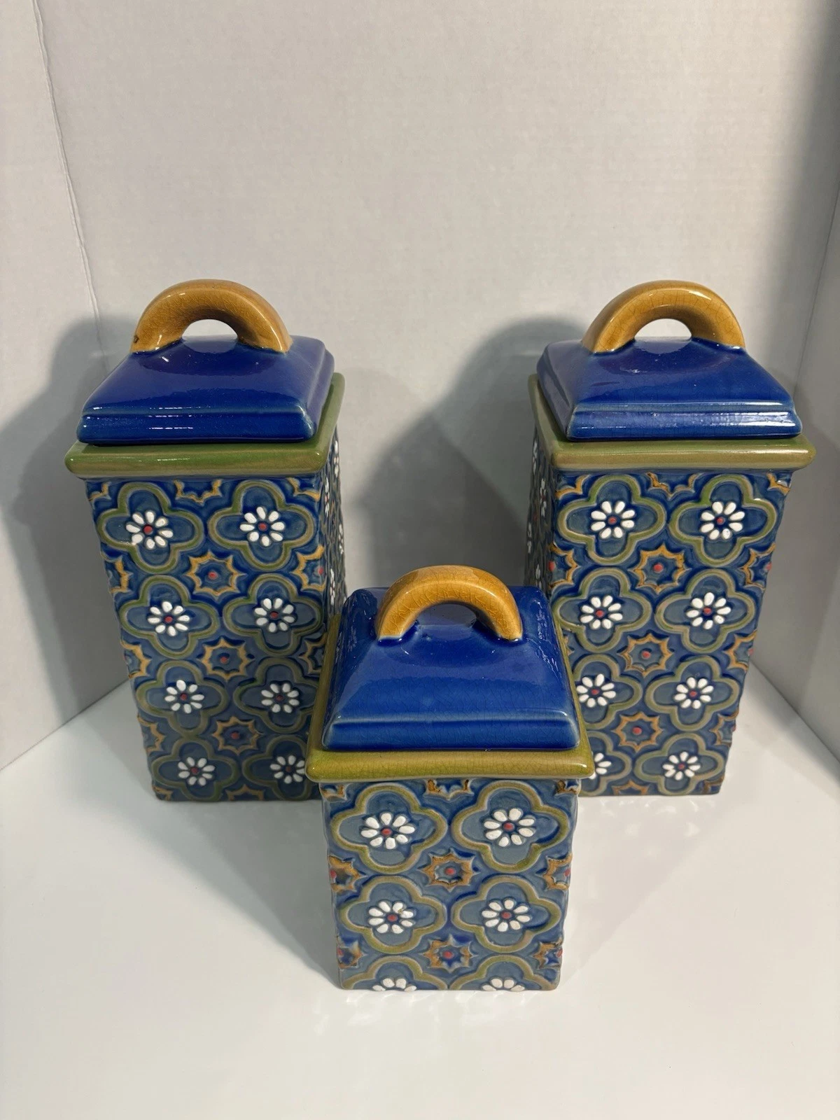 Home Accents Ceramic Container Daisy Blue Brown White Red Green Canisters