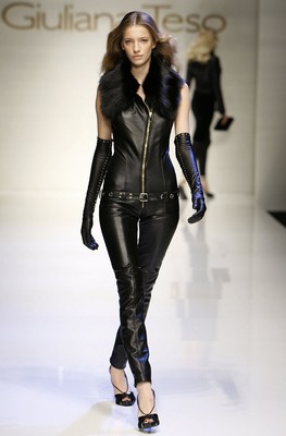 Giuliana Teso Black Leather Fox Fur Runway Catsuit Jumpsuit - Sz 40 US 2 - 4