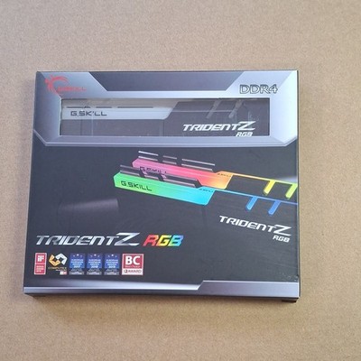 G.SKILL Trident Z RGB DDR4-4000 32GB (16GBx2) DIMM F4-4000C18D-32GTZR