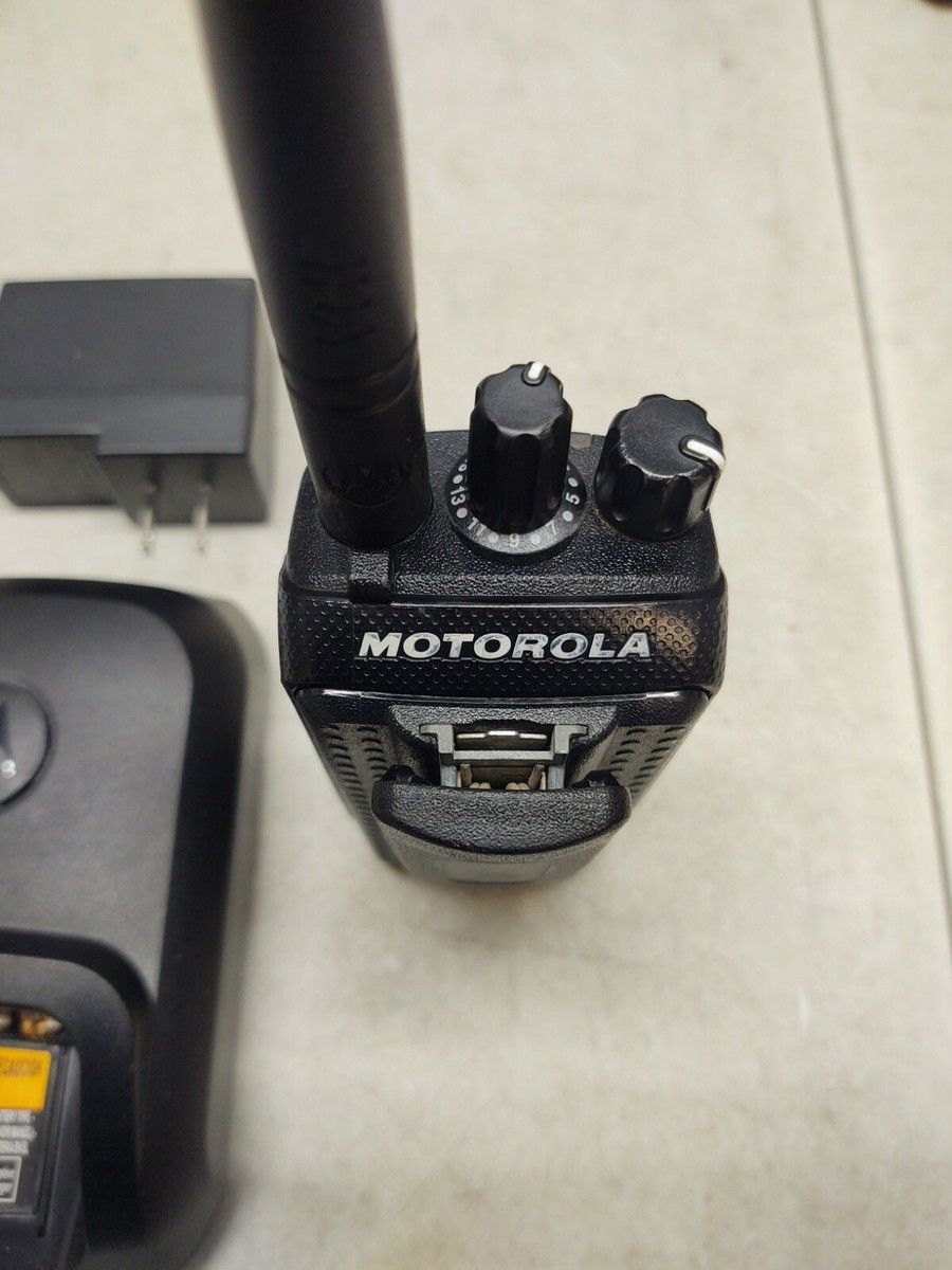 Motorola XPR3500 VHF 136-174mhz MotoTRBO digital radio