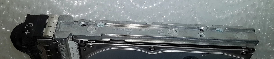 Lot of  5  DELL/HITACHI HUS153073VLS300 73GB 15K SAS HARD DRIVE - Image 3 of 4