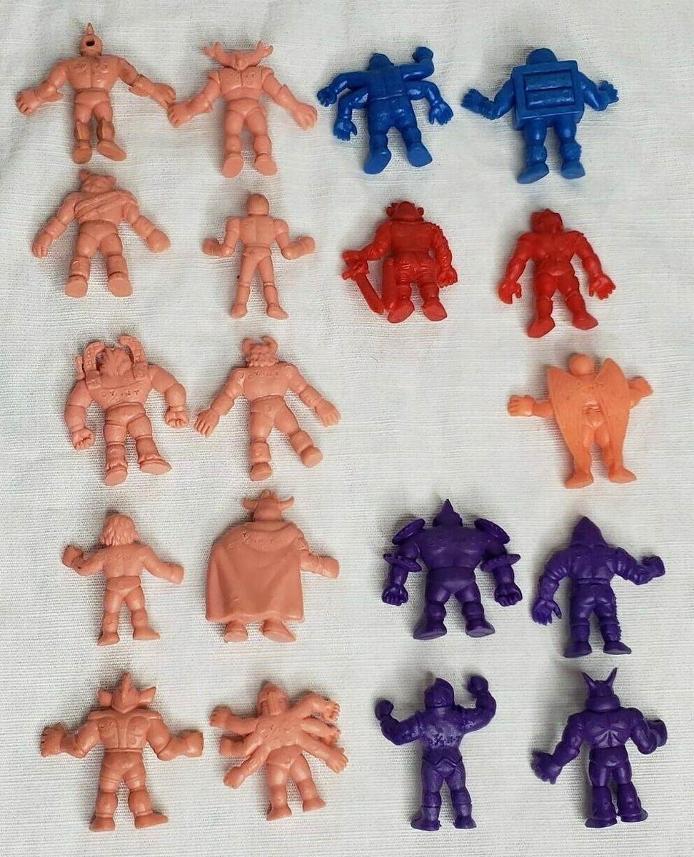 19x M.U.S.C.L.E. Men Vintage Mini Figures, Colors & Flesh 1980s