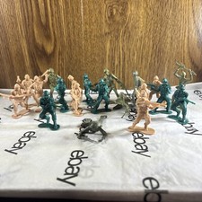 Lot C Army Men Various Colors Toy Plastic Lot of 20