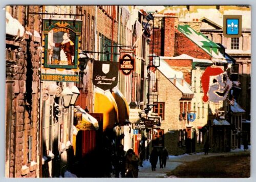 Rue St Louis Street, Quebec City, 1987 Chrome Postcard, Bonhomme Carnival Lights - Picture 1 of 2