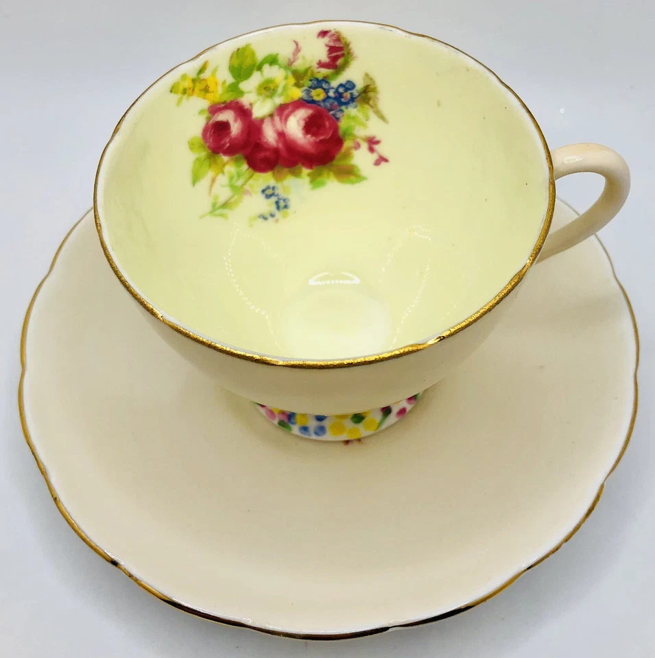 Taza y platillo vintage Foley pintado a mano con patas de flores Inglaterra rosa rubor taza de té Foto 3 de 4