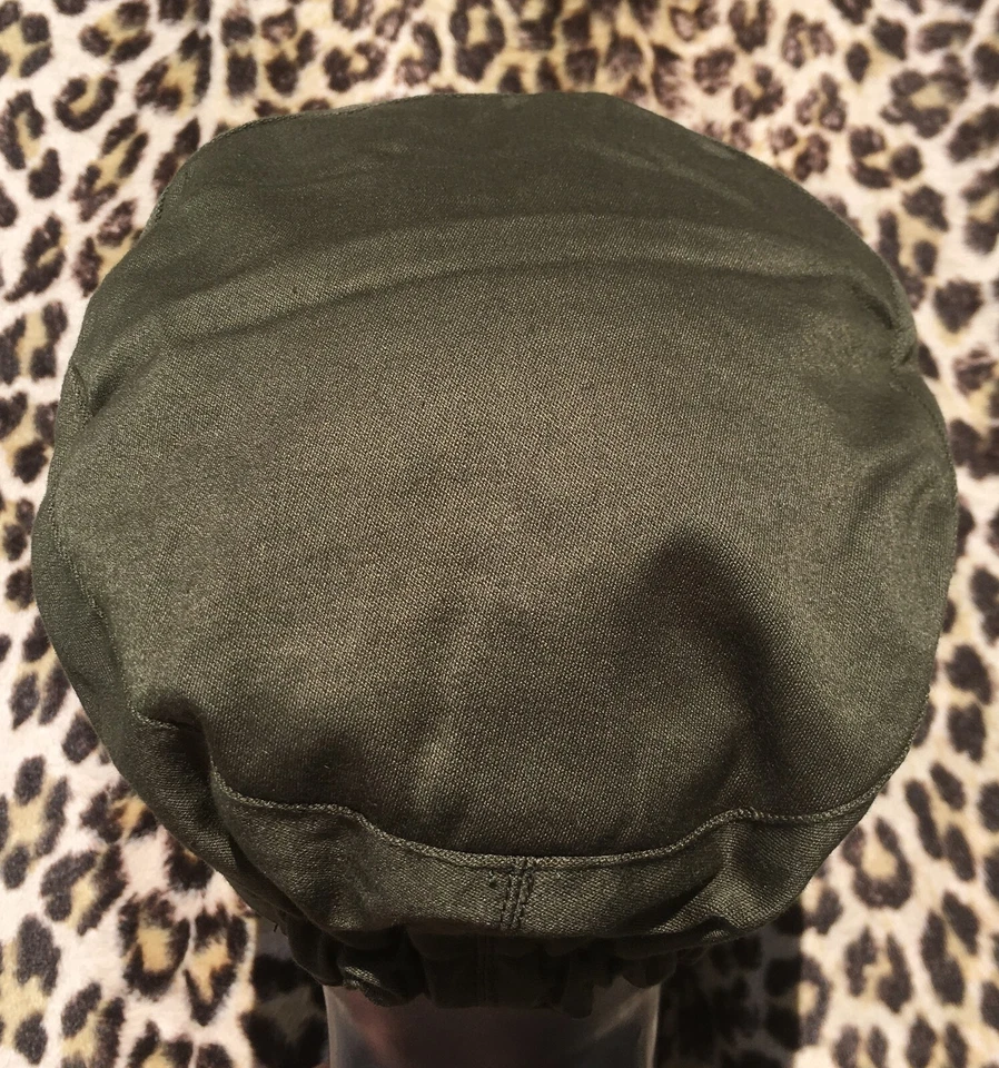 SOMBRERO GORRA MILITAR EJÉRCITO FRANCÉS AÑOS 50~GABARDINA VERDE~ALA RÍGIDA~DE COLECCIÓN SIN USAR~M/L Foto 4 de 4