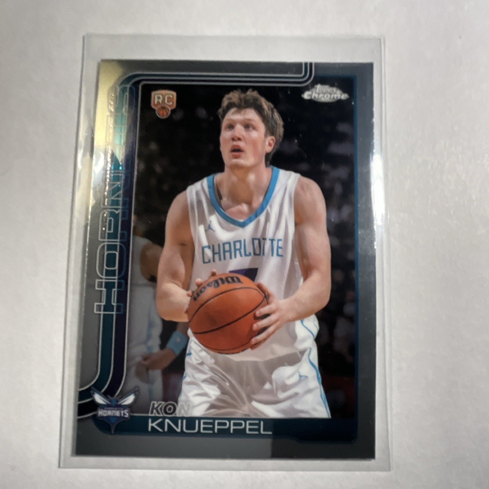 Topps Chrome Kon Knueppel Charlotte Hornets Rookie Card #254 2025 NBA