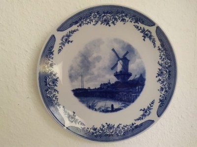 Wandteller KAHLA PORZELLAN Jacob van Ruisdael Made in GDR DISHWASHER SAFE   Ø 24