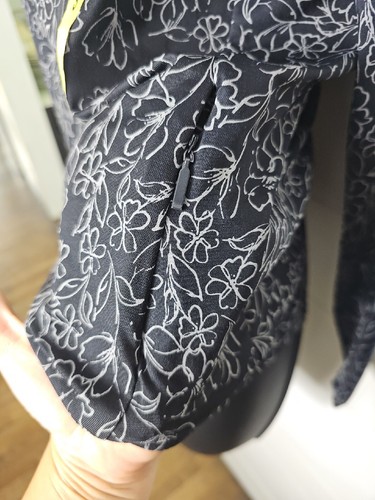 Hang Ten UV Protection Shirt Size Small Womens Black Long Sleeve L/S 50+ UPF New - Picture 3 of 9