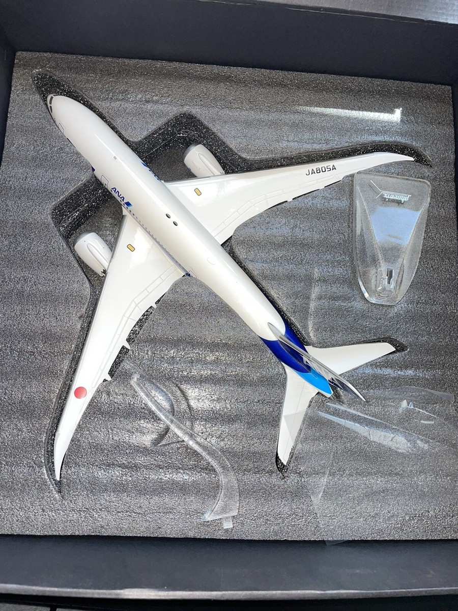 Phoenix Models All Nippon Airways ANA Boeing 787-8 1:200 Phoenix Models All Nippon Airways ANA Boeing 787-8 1:200