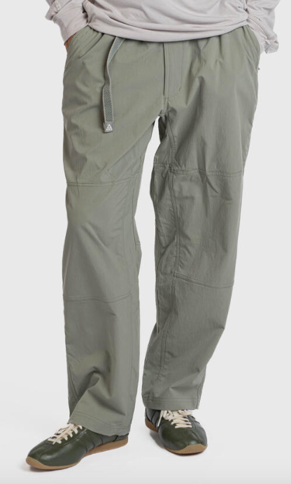 Men's Nike ACG UV Hiking Pants -Style# FN2450 053- Size L Men's Nike ACG UV Hiking Pants -Style# FN2450 053- Size L
