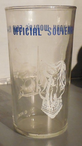 VINTAGE 1939 NEW YORK WORLDS FAIR 5" DRINKING GLASS TRILON PERISPHERE SOUVENIR - Picture 2 of 3