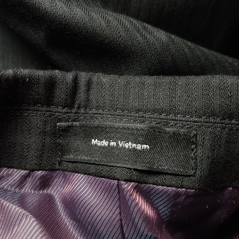 J. Ferrar Modern Fit Black Stripe Blazer Mens 36R Peak Lapel - Image 4 of 4