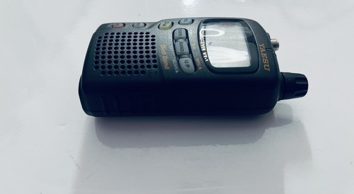 Yaesu VX-1R Ultra kompaktowy dwuzakresowy nadajnik-odbiornik 144/440 MHz w idealnym stanie - Zdjęcie 9 z 15
