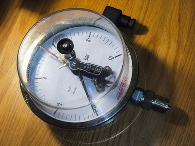 MAREE Kontaktmanometer 0-10 bar 1 Stück
