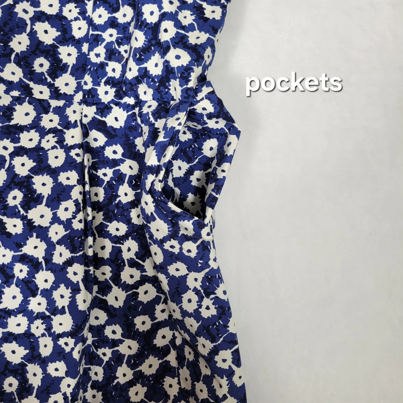 Mini Abito Kate Spade Saturday Nuovo con etichette Blu Floreale Pieghettato Grandi Tasche Viaggio Vaca