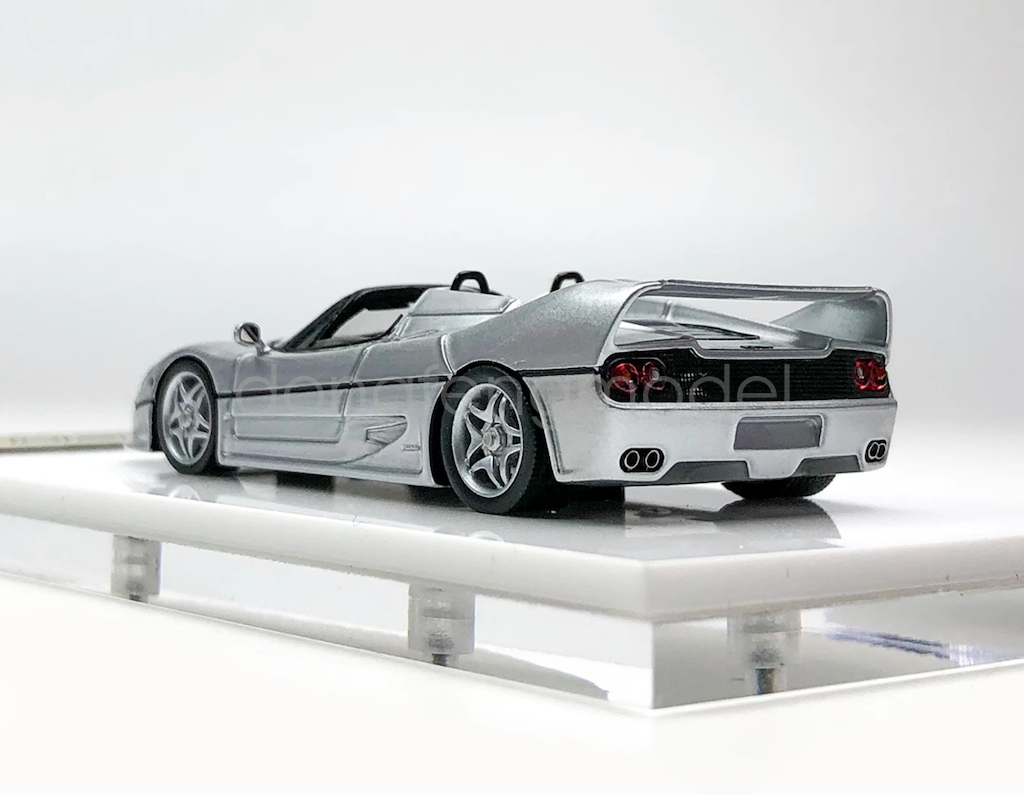 DMH 1:64 Scale Silver F50 Aperta Convertible Sport Car Model