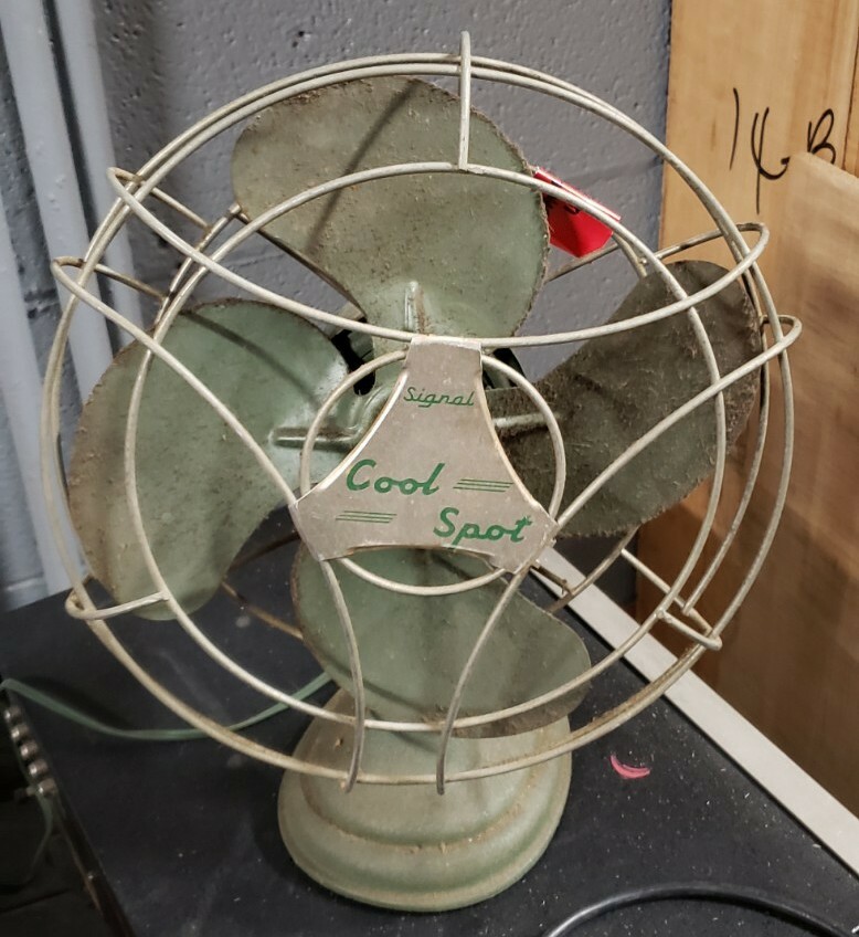 RARE VINTAGE WORKING SIGNAL COOL SPOT GREEN 12 INCH OSCILLATING RARE VINTAGE WORKING SIGNAL COOL SPOT GREEN 12 INCH OSCILLATING