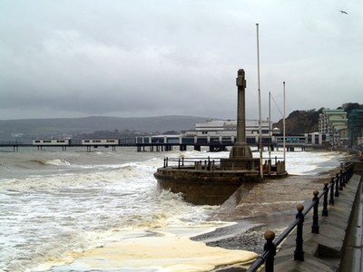 Photo A2 High tide Sandown High tide at Sandown Beach, a striking positi c2011