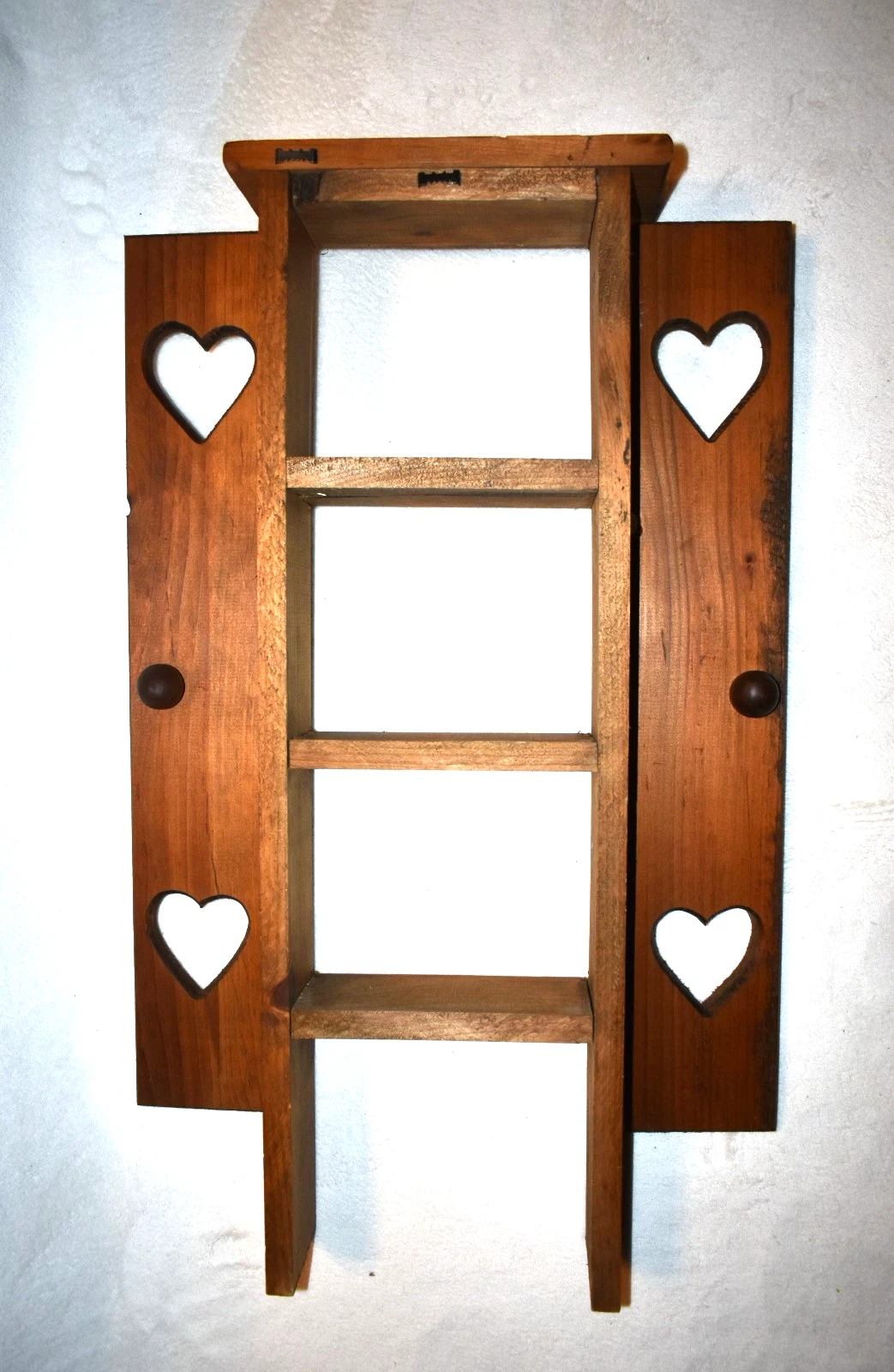 VINTAGE AMISH WOOD HEART CUT OUT WALL SHELF RUSTIC FARMHOUSE DECOR