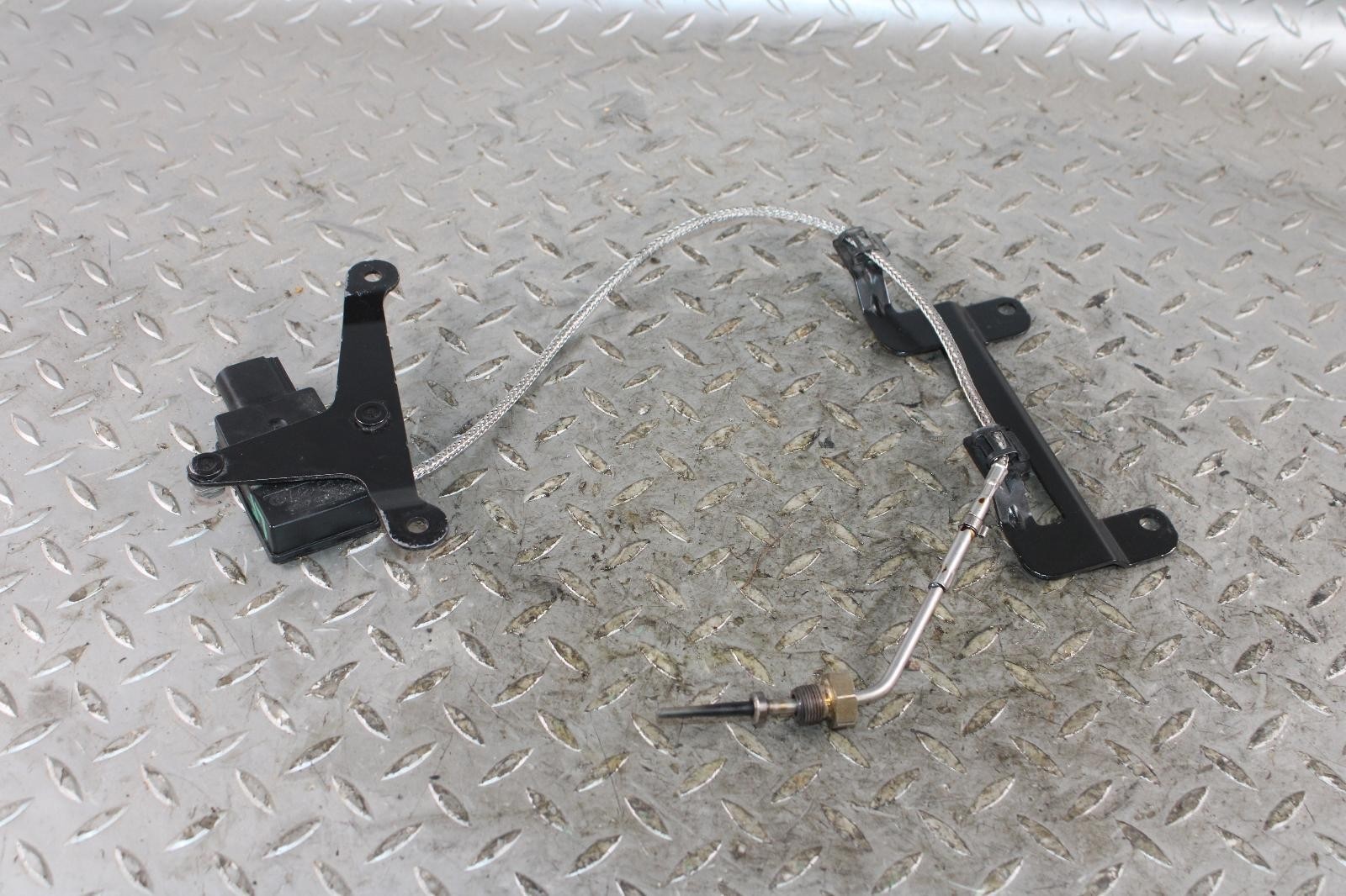 13-18 Flying Spur 6.0L Engine Egt LH Side Exhaust Temperature Temp Sensors OEM