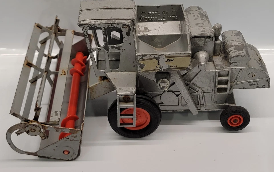 Vintage Ertl Allis Chalmers Gleaner G Combine 1/32 Diecast Made in USA - Image 3 of 4